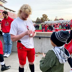 Image post by @isuredbirds on Instagram