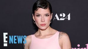Video post by @enews on YouTube