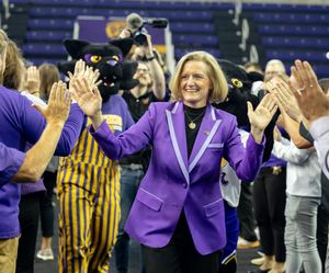 Image post by @uniathletics on Instagram