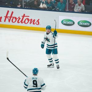 Image post by @SanJoseSharks on Twitter