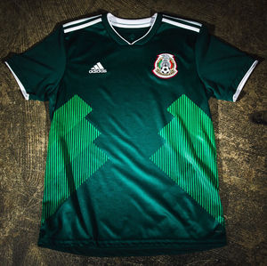 Image post by @soccerdotcom on Instagram