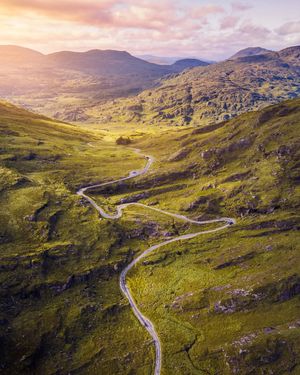 Image post by @thewildatlanticway on Instagram