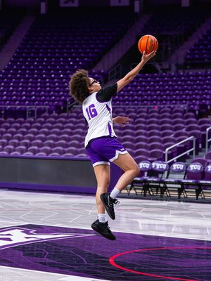 Image post by @tcuwbb on Instagram