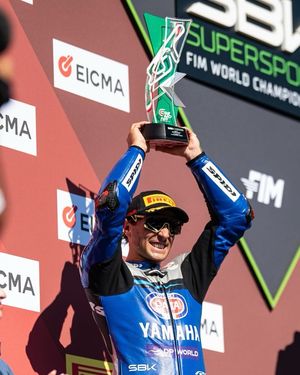 Image post by @yamahamotoraus on Instagram