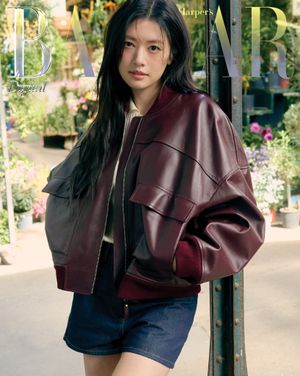 Image post by @harpersbazaarkorea on Instagram