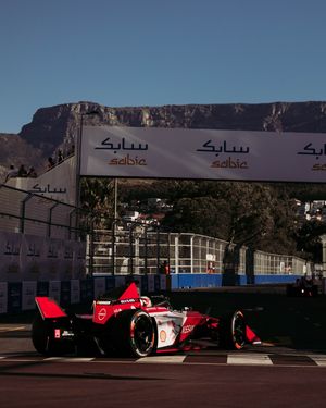 Image post by @shellmotorsport on Instagram