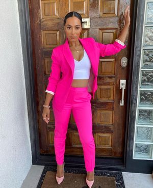 Image post by @angelarye on Instagram