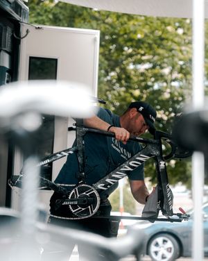 Image post by @wmncycling on Instagram