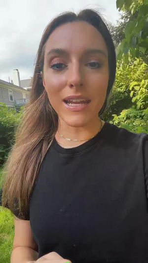 Video post by @arielledangelo on TikTok