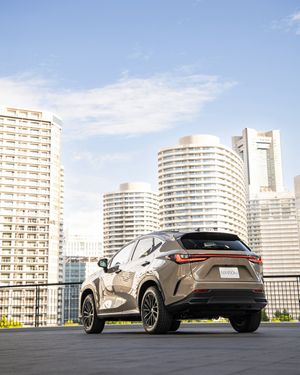 Image post by @discoverlexus on Instagram