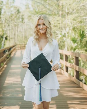 Image post by @maddiesswfphotography on Facebook