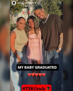Image post by @theshaderoom on Instagram