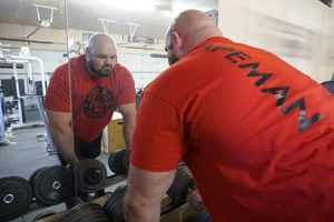 Image post by @shawstrength on Instagram