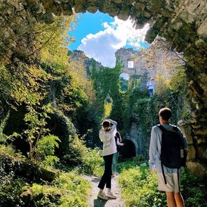 Image post by @putneystudenttravel on Facebook