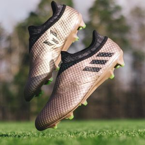 Image post by @soccerdotcom on Instagram