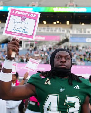 Image post by @usffootball on Instagram