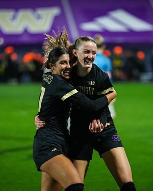 Image post by @uw_wsoccer on Instagram