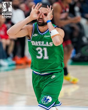 Image post by @dallasmavs on Instagram
