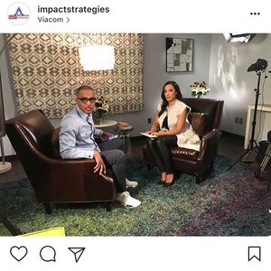 Image post by @angelarye on Instagram