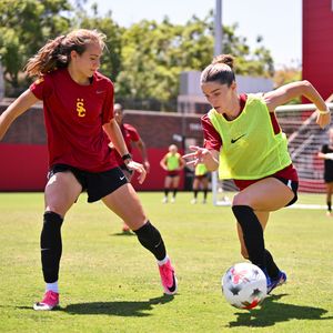 Image post by @uscwsoccer on Instagram