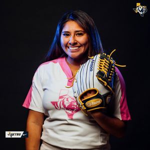 Image post by @etbu_softball on Instagram