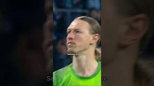 Video post by @PSG - Paris Saint-Germain on YouTube