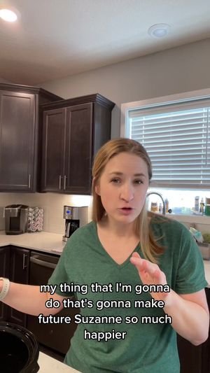 Video post by @momchats on TikTok