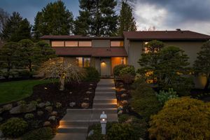 Image post by @theoregonian on Instagram