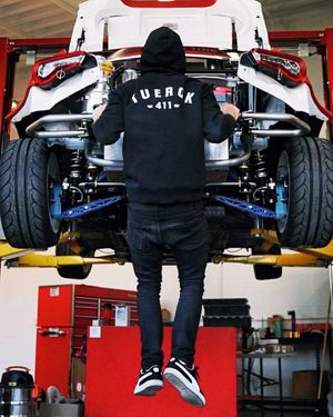 Image post by @race.service on Instagram