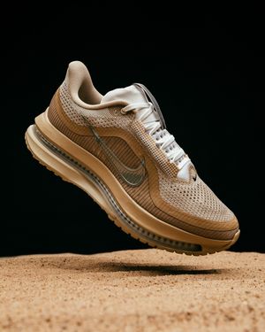 Image post by @sneakerpolitics on Instagram