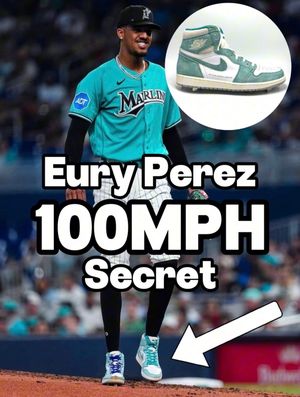 Image post by @customcleats on Instagram