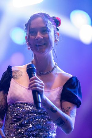 Image post by @PopCrave on Twitter