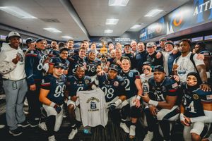 Image post by @navyfb on Instagram