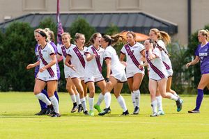 Image post by @EKUSports on Twitter