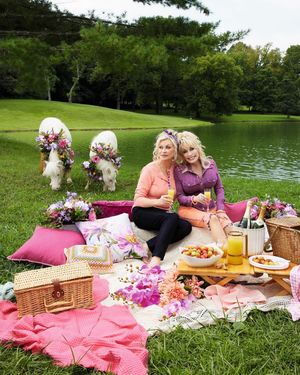 Image post by @dollyparton on Instagram