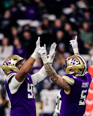 Image post by @uw_football on Instagram