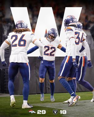 Image post by @broncosespanol on Instagram