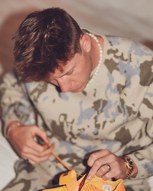 Image post by @hunterwoodhall on Instagram