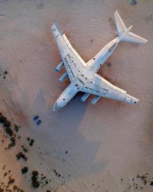 Image post by @droneartgallery on Instagram