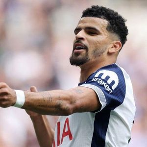 Image post by @chriscowlin on Instagram