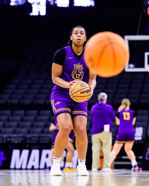 Image post by @lsuwbkb on Instagram