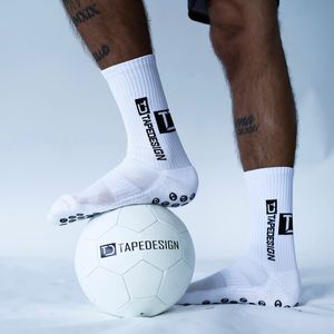 Image post by @tapedesign_socks on Instagram