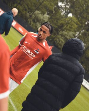Image post by @azjeugd on Instagram