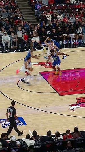 Video post by @chicagobulls on Twitter/X