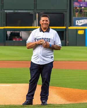 Image post by @rrexpress on Instagram