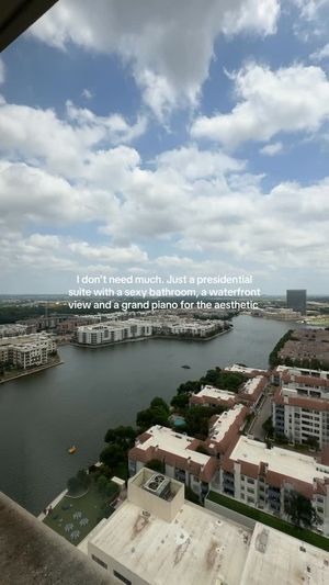 Image post by @amyjovel on Instagram