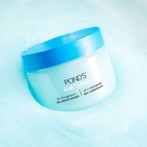 Image post by @ponds on Instagram