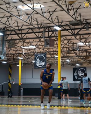 Image post by @gleaguewarriors on Instagram
