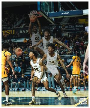 Image post by @thrubenslenss on Instagram