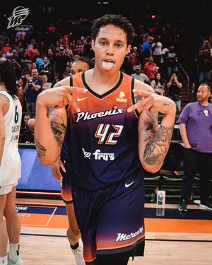 Image post by @phoenixmercury on Instagram